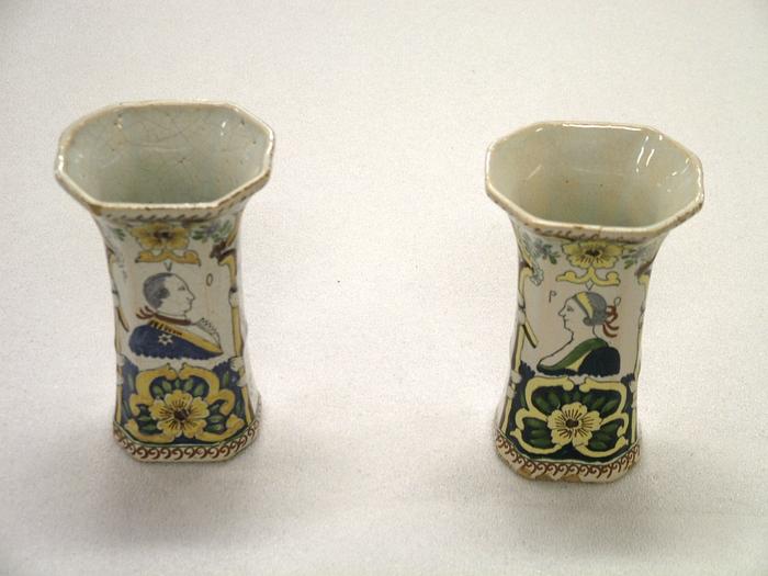 Vases (2) Garniture Set