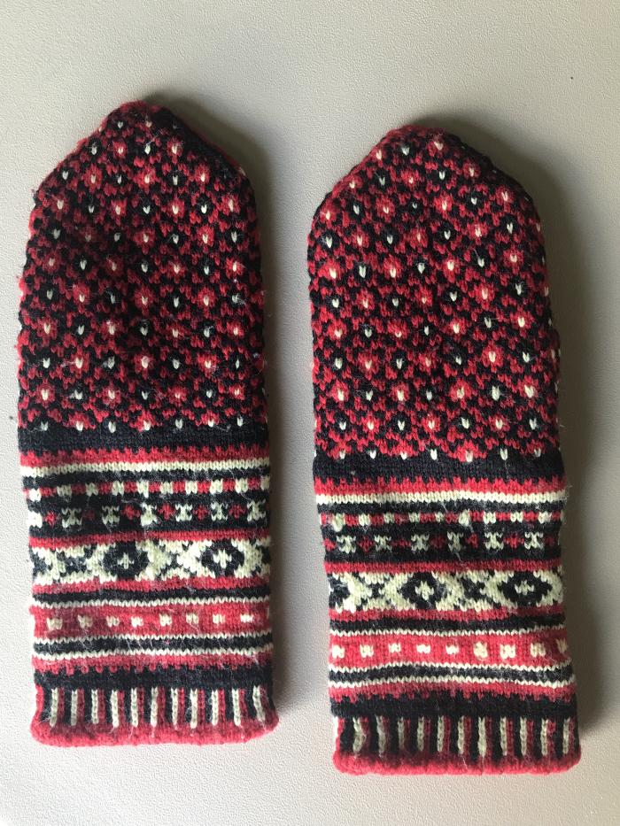 Mittens, Pair