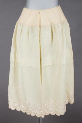 Underskirt