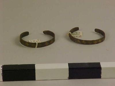 Bracelets (2)