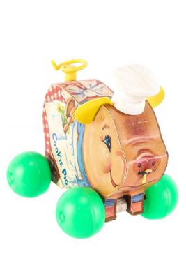 Cookie Pig Pull Toy