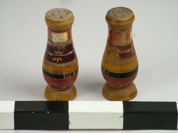 Salt And Pepper Shaker Set