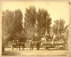 Photograph, Union Brewery Parade Wagon