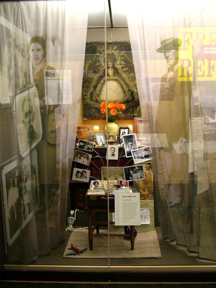 Altar Y Ofrenda, Memory Altar