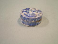 Porcelain Round Box, Japanese