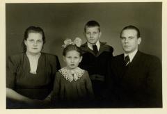 Digital Photograph, Maskevics Family