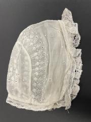 Child's Bonnet, White With Lace Ruffle