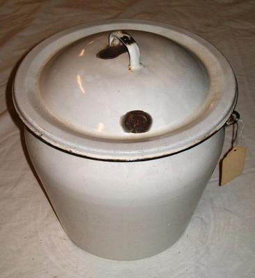 Chamber Pot