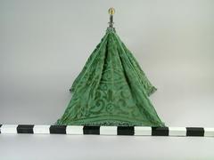 Cover, Plate