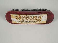 Brush, Clothes