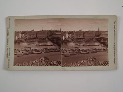 Stereoview, View of East Riverfront between Lyon Street and Pearl Street