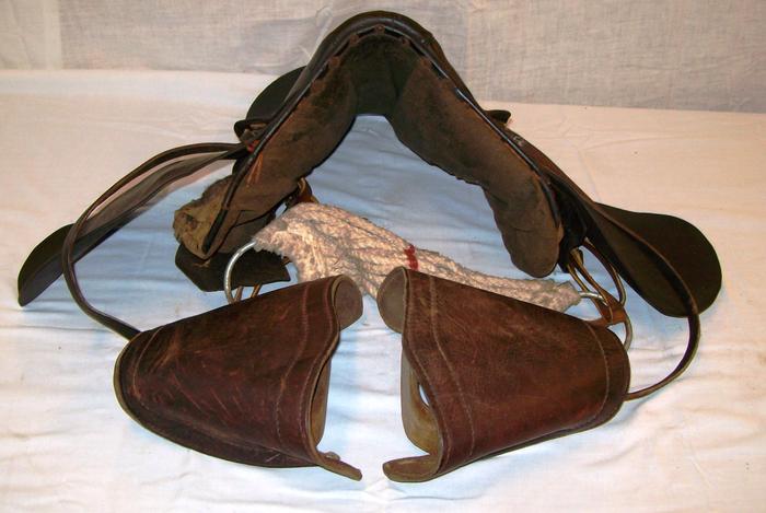 Saddle, Military