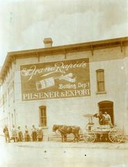 Photograph, Grand Rapids Brewing Company Bottling Department