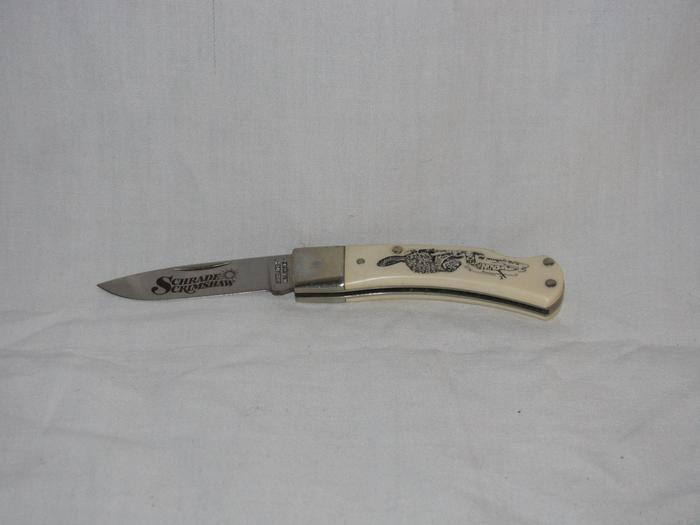 Schrade Scrimshaw Hunting Knife