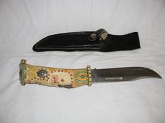 Buck Knife, fixed blade- Santa and Bear Desiign