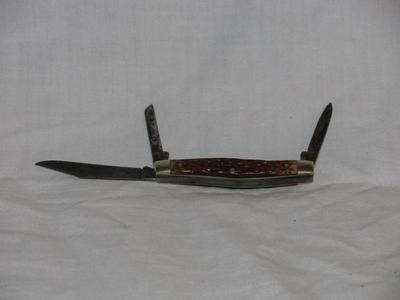 Camillus, Model 83 Stockman, three-bladed folding pocket knife