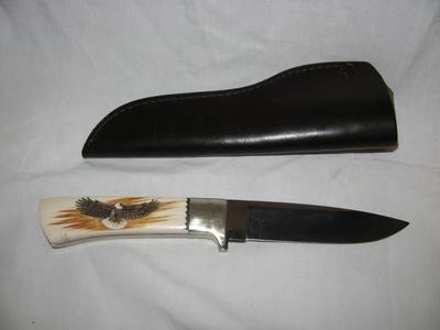 Hunting Knife with Scrimshaw-like Eagle design on Handle