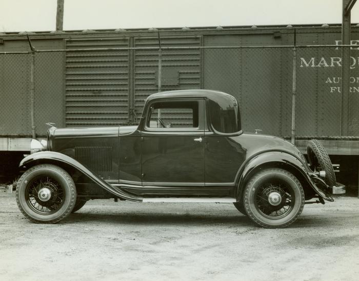 Photograph, 1932 De Vaux Coupe