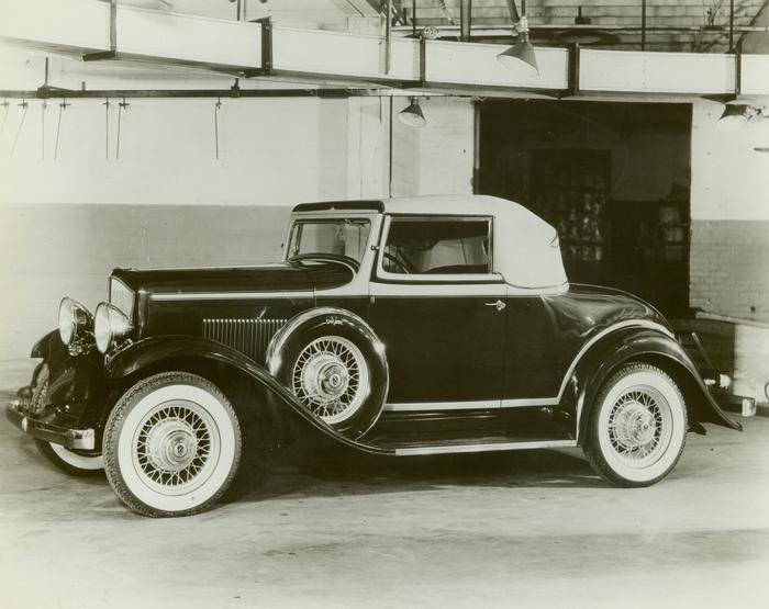 Photograph, 1932 De Vaux Cabriolet