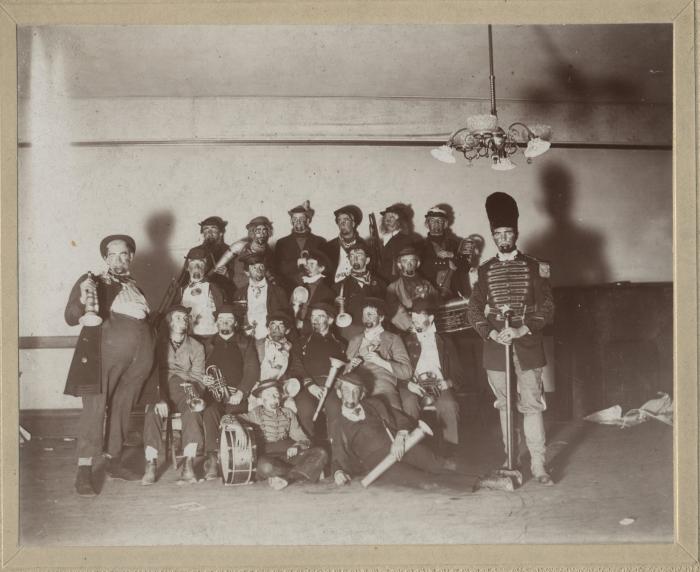 Photograph, Carnival German Band