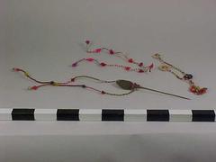 Shawl Pin, Tupo