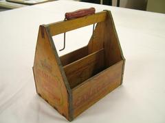 Bottle Carrier, Canada Dry