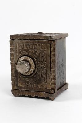 Toy Combo Safe, Union Bank