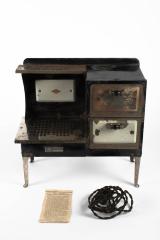 'empire Electric Range' Toy Stove