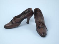 Brown Saks Fifth Ave Pumps